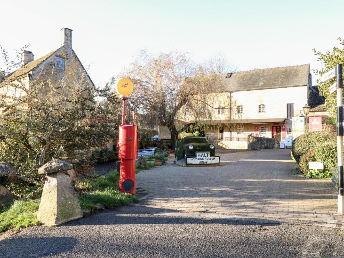 Bears Court Apartment Cheltenham Exterior photo